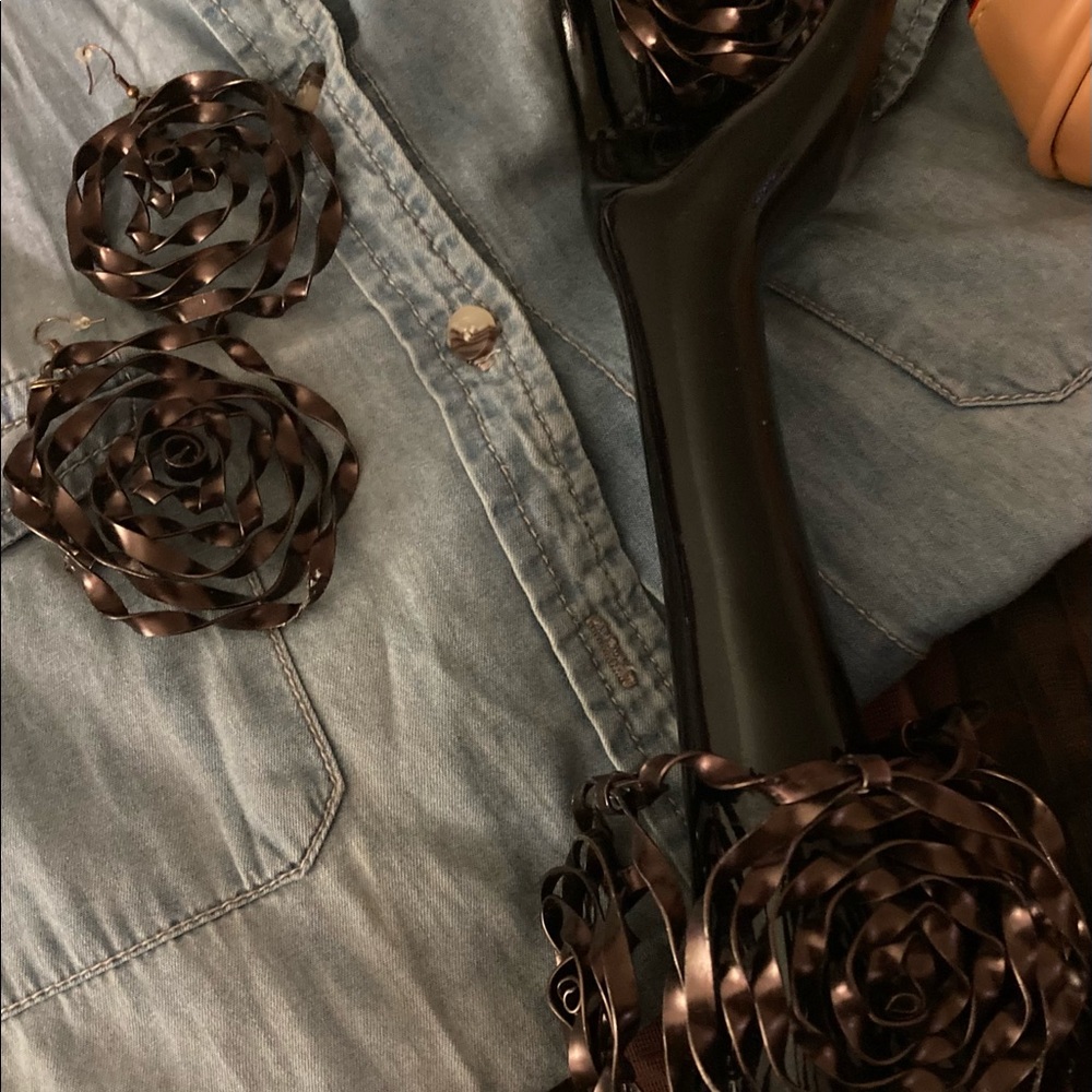 The chocolates set